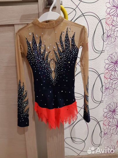 Купальник для художественной гимнастики