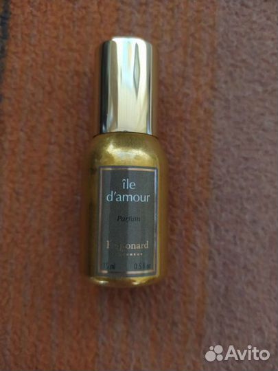 Винтажные ароматы и декоративная косметика