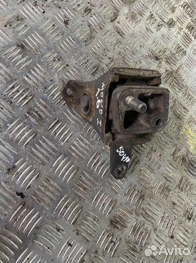 Опора двигателя Ford Mondeo 1 (1.6) 1993-1996