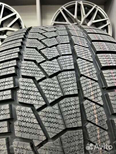 Continental ContiWinterContact TS 860S 225/40 R18 92V