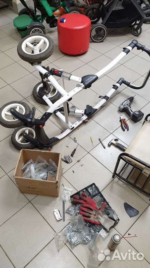 Механизм складывания коляски Aspena серебристый