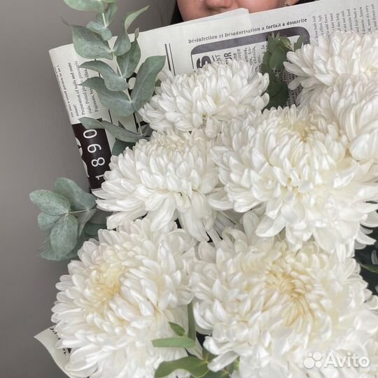 Хризантема белая букет