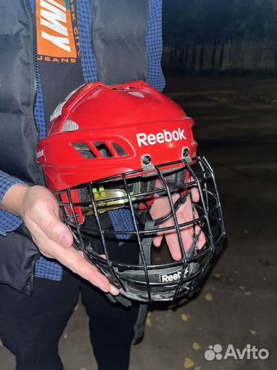 Шлем хоккейный