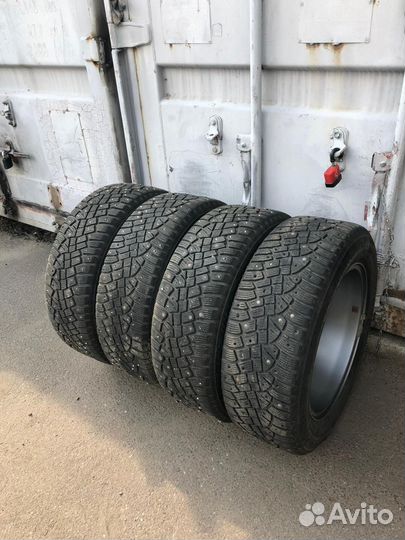 R16 Continental IceContact 2 205/60, PCD 5x105 DIA 55