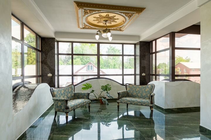 Гостиница, 2400 м²
