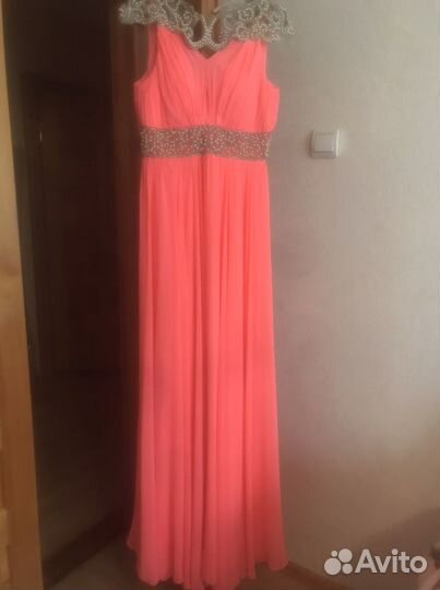 Вечернее платье