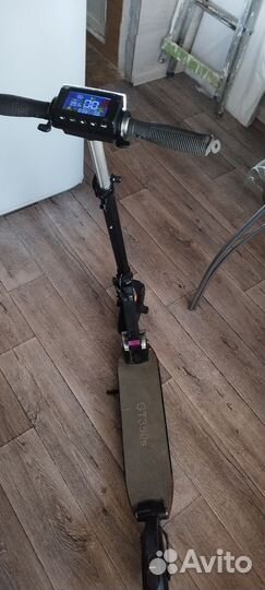 Самокат взрослый электрический