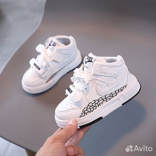 Весенние ботиночки кеды детские