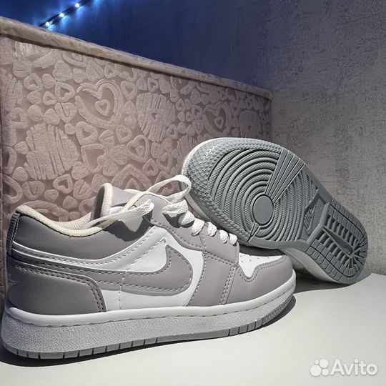 Кроссовки nike dunk low серые