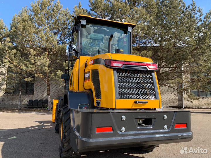 Фронтальный погрузчик BIZON 920, 2023