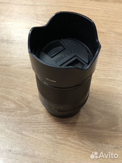 Объектив viltrox 35 mm f1.8 sony e