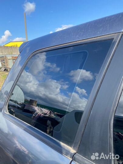 Форточка задняя правая Mitsubishi Outlander CU