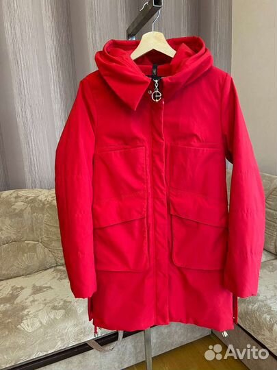 Демисезонная куртка красная парка р.44-46
