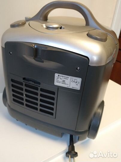 Моющий пылесос LG V-C9165WA