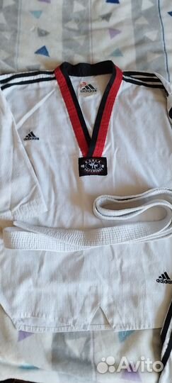 Форма на Тхэквондо