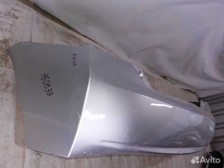 Бампер задний Toyota Prius 3