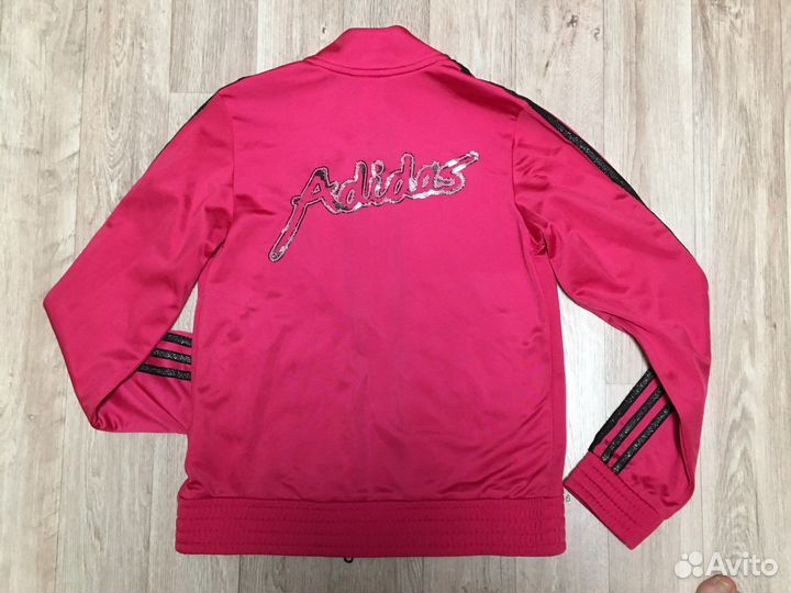 Костюм спортивный