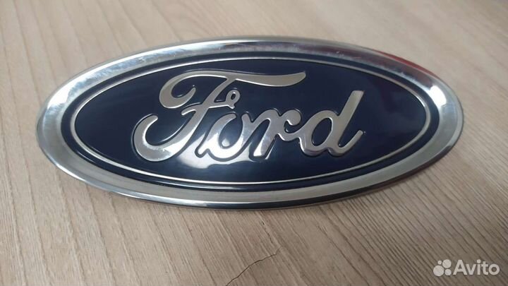 Эмблема ford fiesta