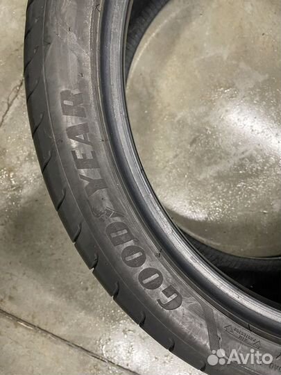 Goodyear Eagle F1 Asymmetric 3 245/40 R19 и 275/35 R19