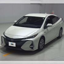 Toyota Prius PHV 1.8 CVT, 2017, 100 000 км, с пробегом, цена 2 150 000 руб.