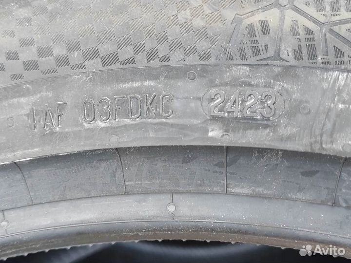 Continental WinterContact TS 860 S SUV 295/40 R22 112W