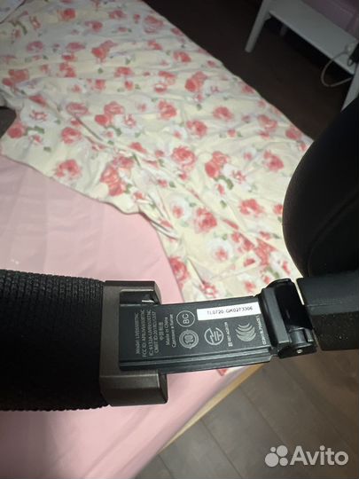 Беспроводные наушники jbl live 650btnc