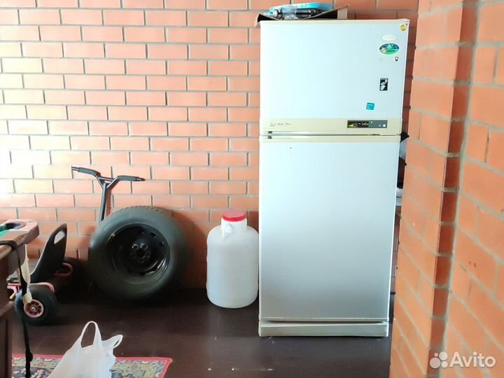 Холодильник бу
