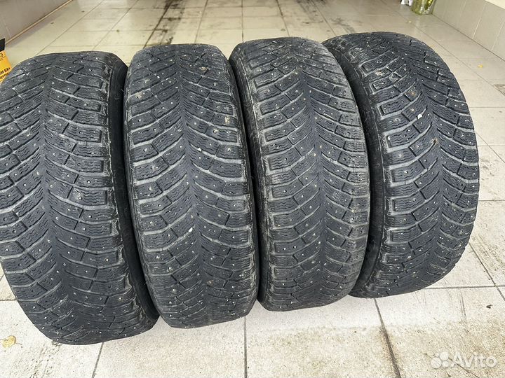 Michelin X-Ice North 4 SUV 225/60 R18