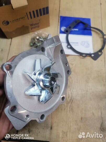 Водяная помпа Volvo