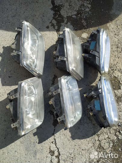 Фары Volkswagen Golf 4