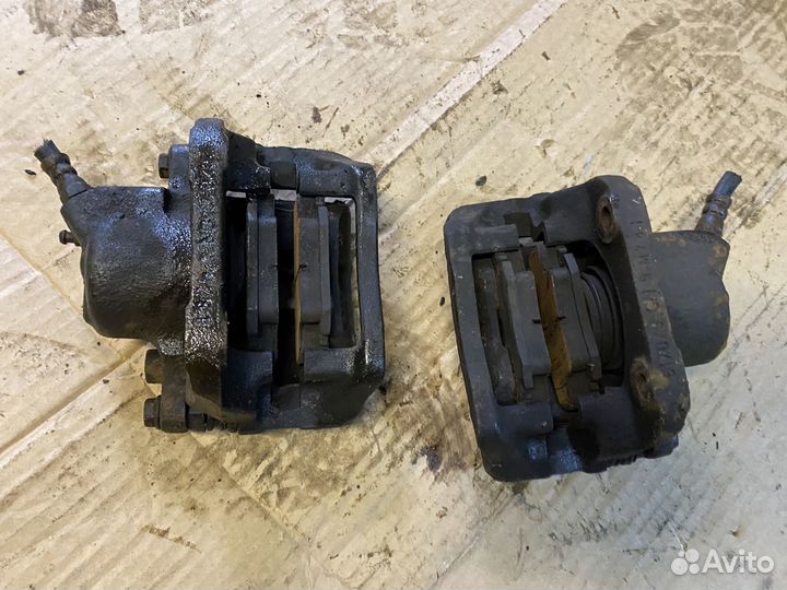 Суппорт передний Renault Logan 1.4 1.6