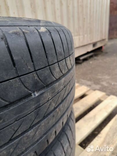 Goodyear Eagle F1 Asymmetric SUV 4x4 275/45 R20