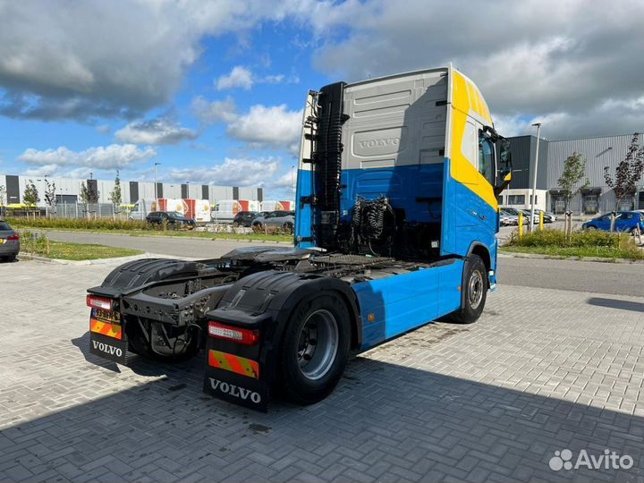 В разборке грузовик Volvo, FH с 2013