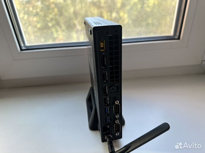 Lenovo thinkcentre m720q