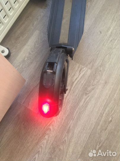 Продам электросамокат Kugoo s3