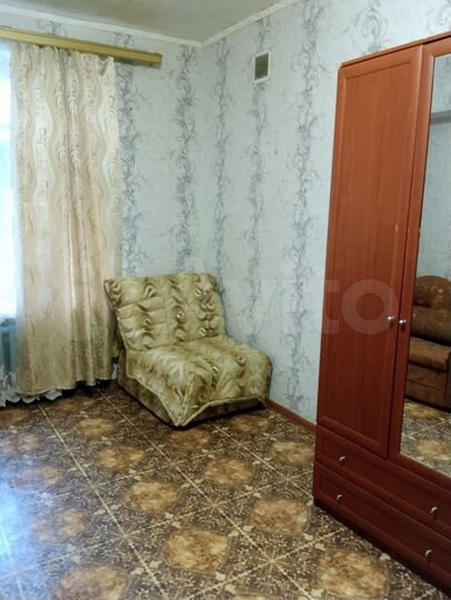 Комната 17 м² в > 9-к., 2/4 эт.