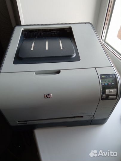 Цветной лазерный принтер HP Color LaserJet CP1515n