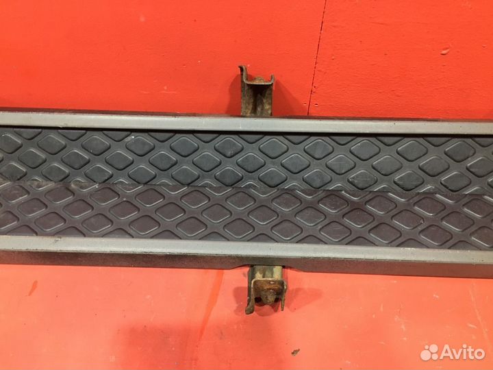 Подножка для Nissan Pathfinder R51 YD25DDTi (Б/У)