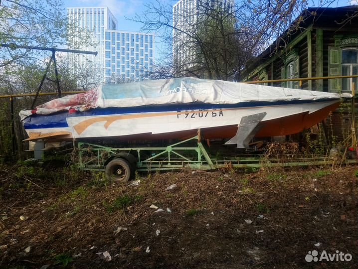 Катер Волга