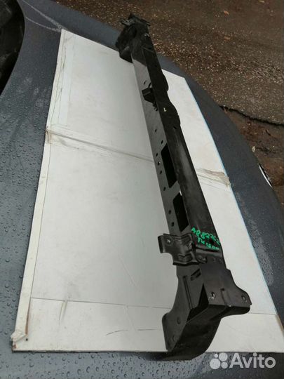 Панел верхняя передняя hundai tucson