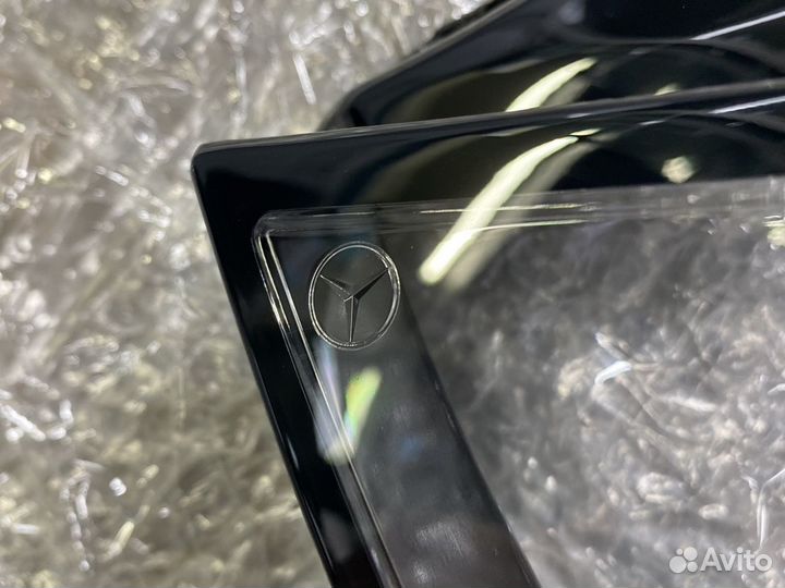 Стекло фары Mercedes w222