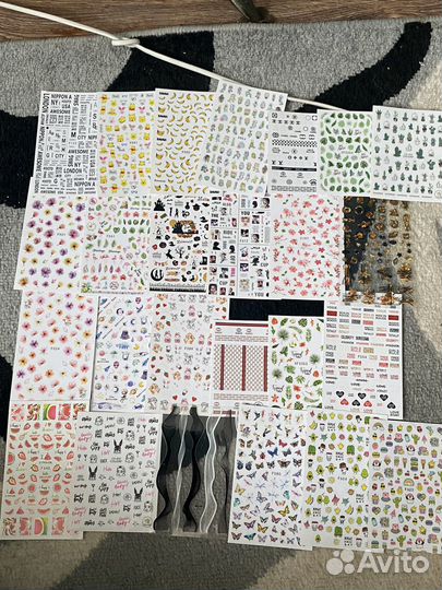 Наклейки для маникюра