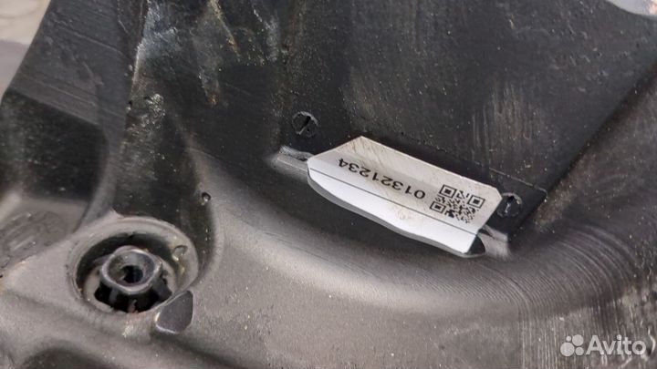 Накладка на двс Volvo XC40, 2019