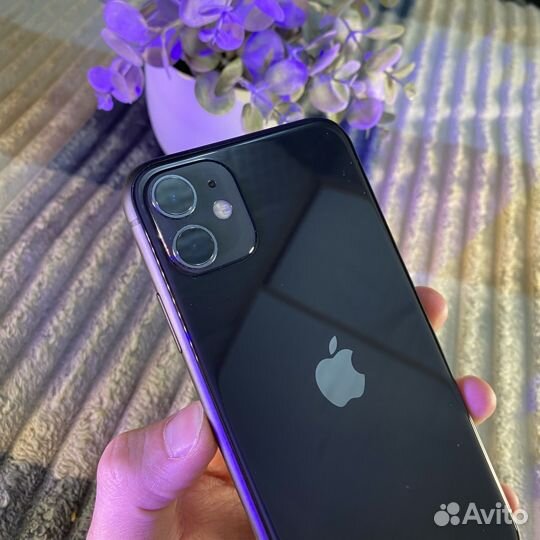 iPhone 11, 64 ГБ