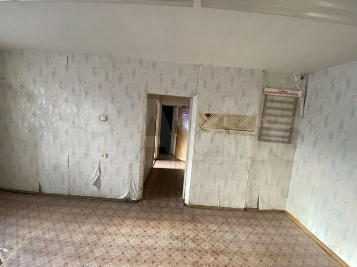 2-к. квартира, 43 м², 1/9 эт.