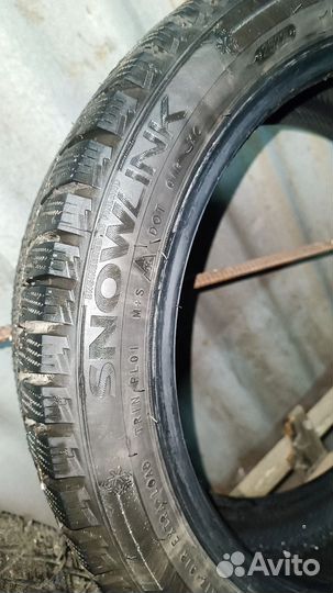 Triangle Snowlink TWT02 215/45 R17 91