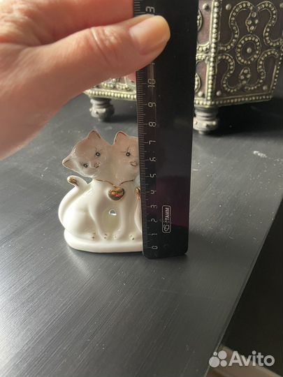 Фигурка кошек фарфор декоративная 7 см