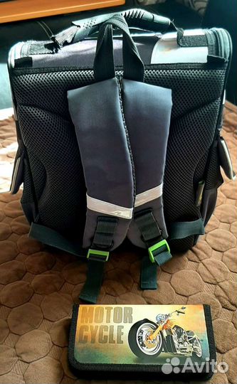 Рюкзак школьный