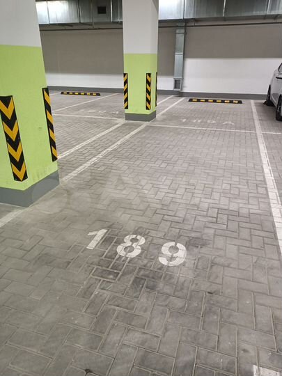 Машиноместо, 26 м²