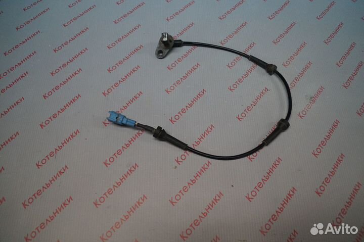 Nissan 47901-EQ010 Датчик абс задний левый